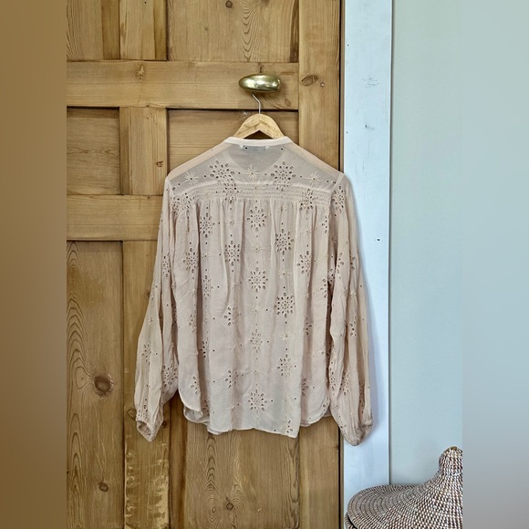 ZARA eyelet blouse - Picture 5 of 7